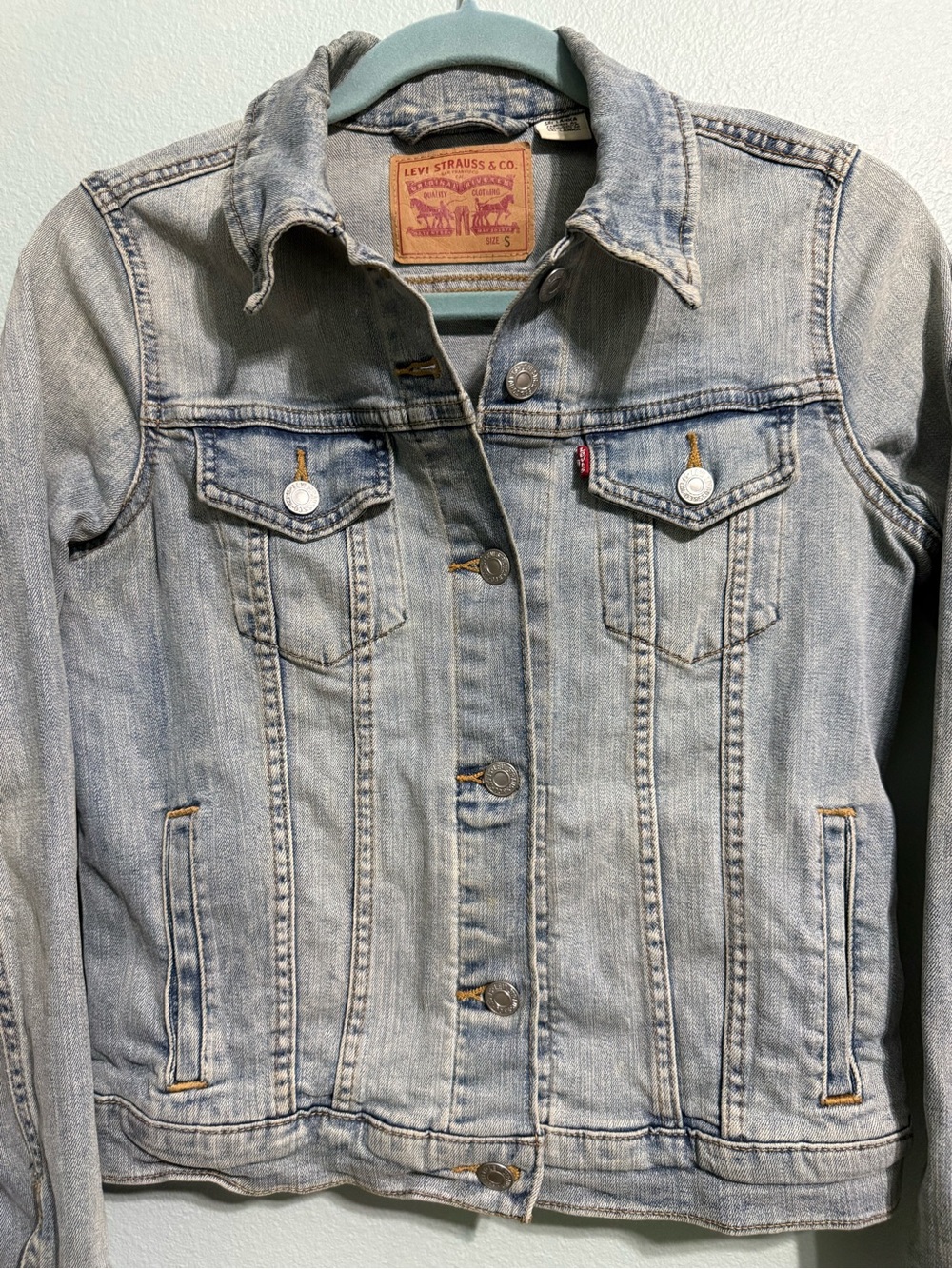 Levi's Original Trucker Denim Jacket Women's Small Light Wash Jean Classic - Picture 8 of 13
